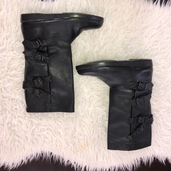 Vintage TOWN & COUNTRY Black Leather Strap Detail Flat Boots Sz 6.5 - Picture 4 of 10